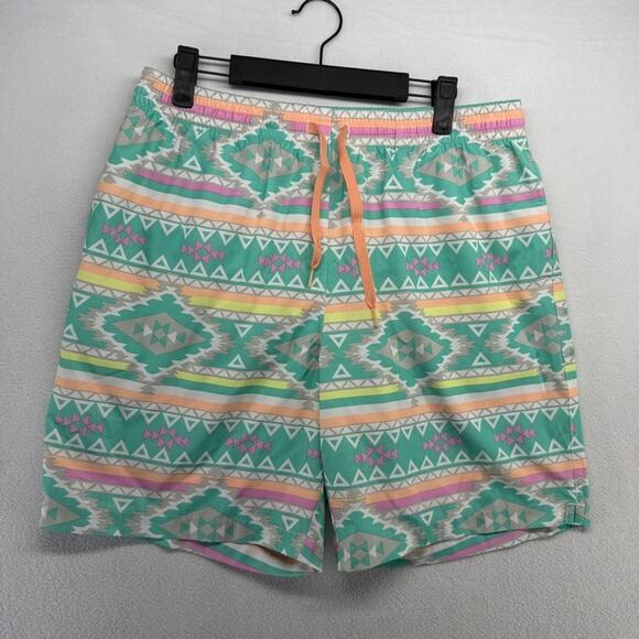 Chubbies Swim Trunks Men's Large Blue Colorful Aztec Southwestern All Over 8 in - Picture 1 of 10